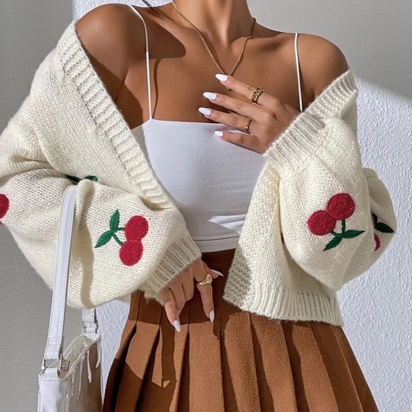 Cozy Embroidered Cherry Open Front Loose Fit Cardigan - Picture 5 of 8